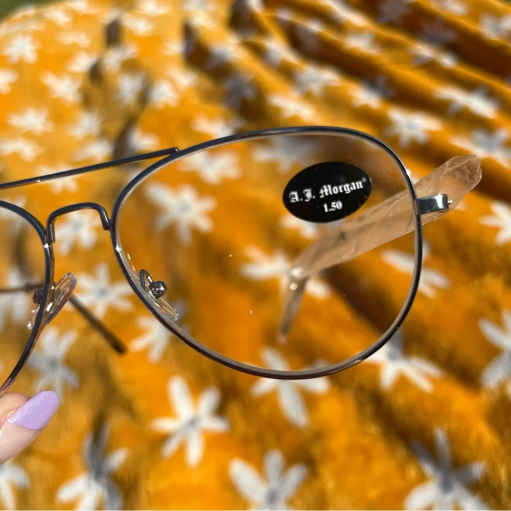 COPY - NEW A.J. Morgan Silver Unisex In Command Reading Glasses +1.50